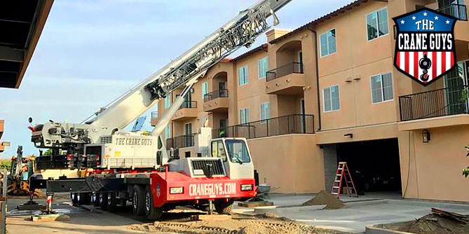 critical crane lift