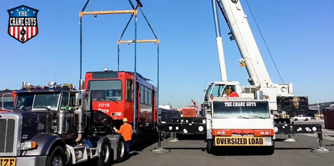 Crane and Personnel for Heavy Lifts